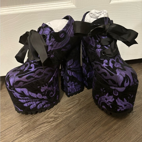 NWOB Dolls Kill / Widow Sultry Sins Oxford Platforms - Picture 3 of 7